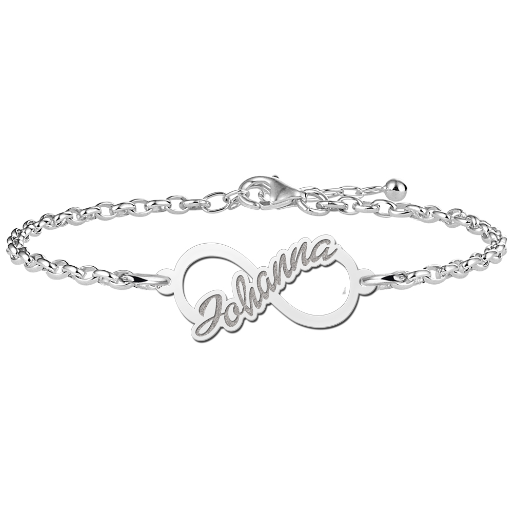 Infinity Armband mit Namen aus Silber