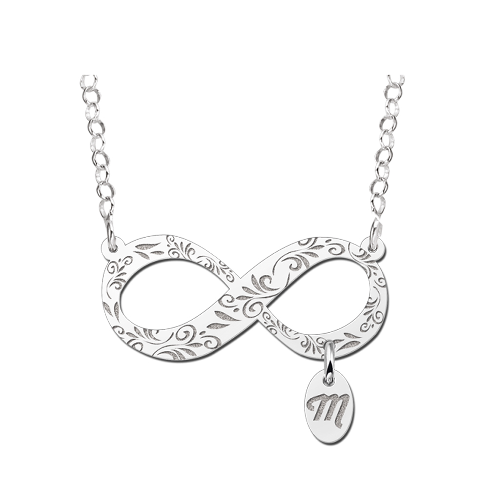 Infinity Schmuck mit Ornament und Initial