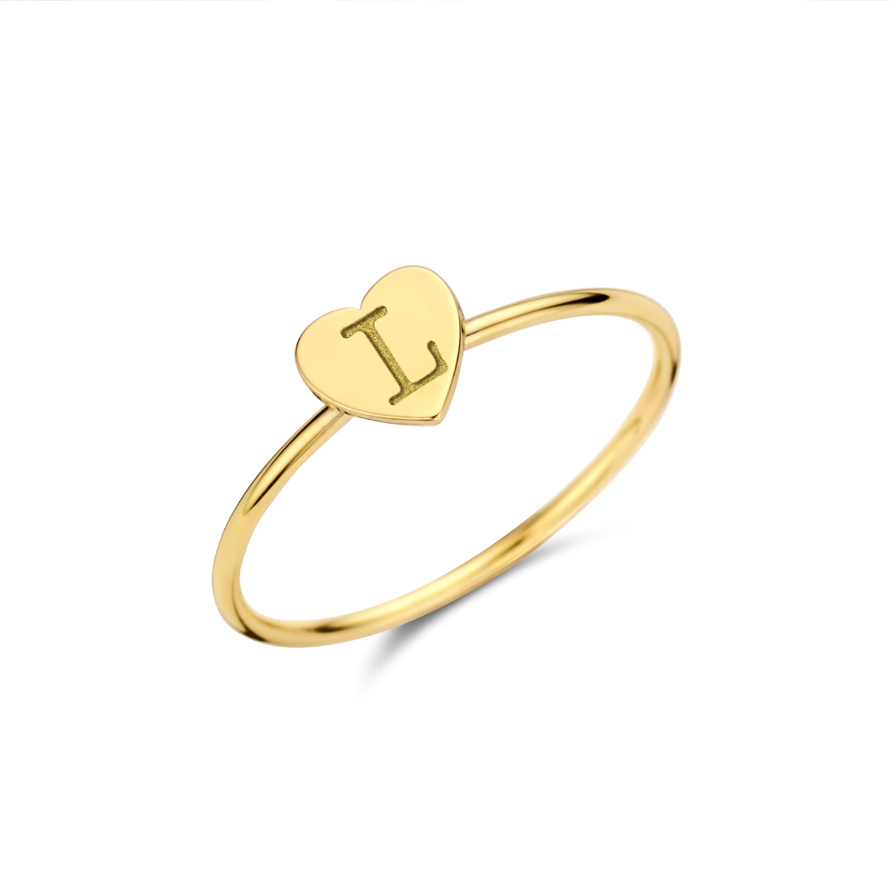 Goldener Ring mit Herz und Initialen