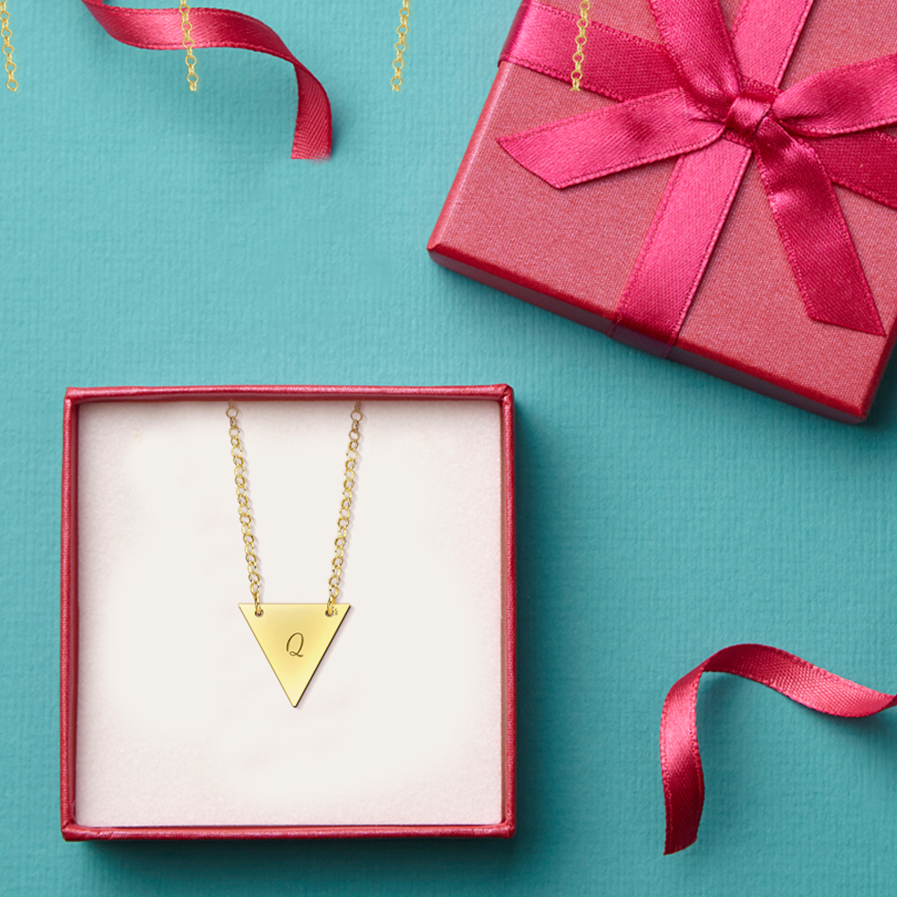 Goldener filigrane dreieck Kette mit Initial