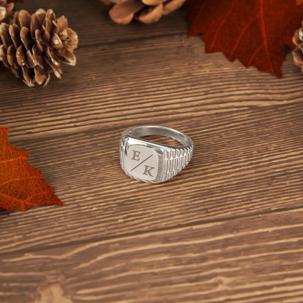 Silberner Siegelring im Rolex-Stil mit Gravur