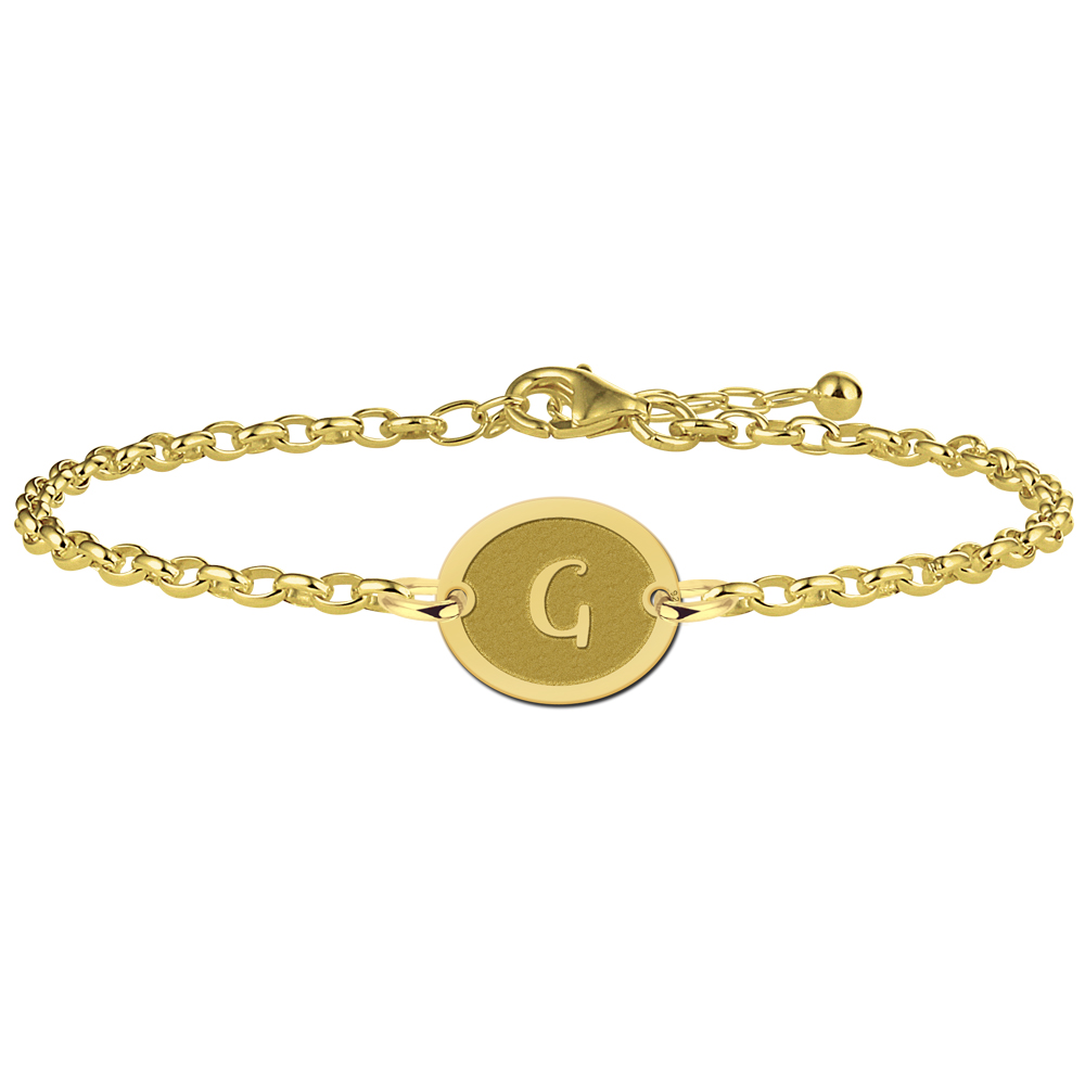 Vergoldetes ovales Armband mit Rand und Buchstaben